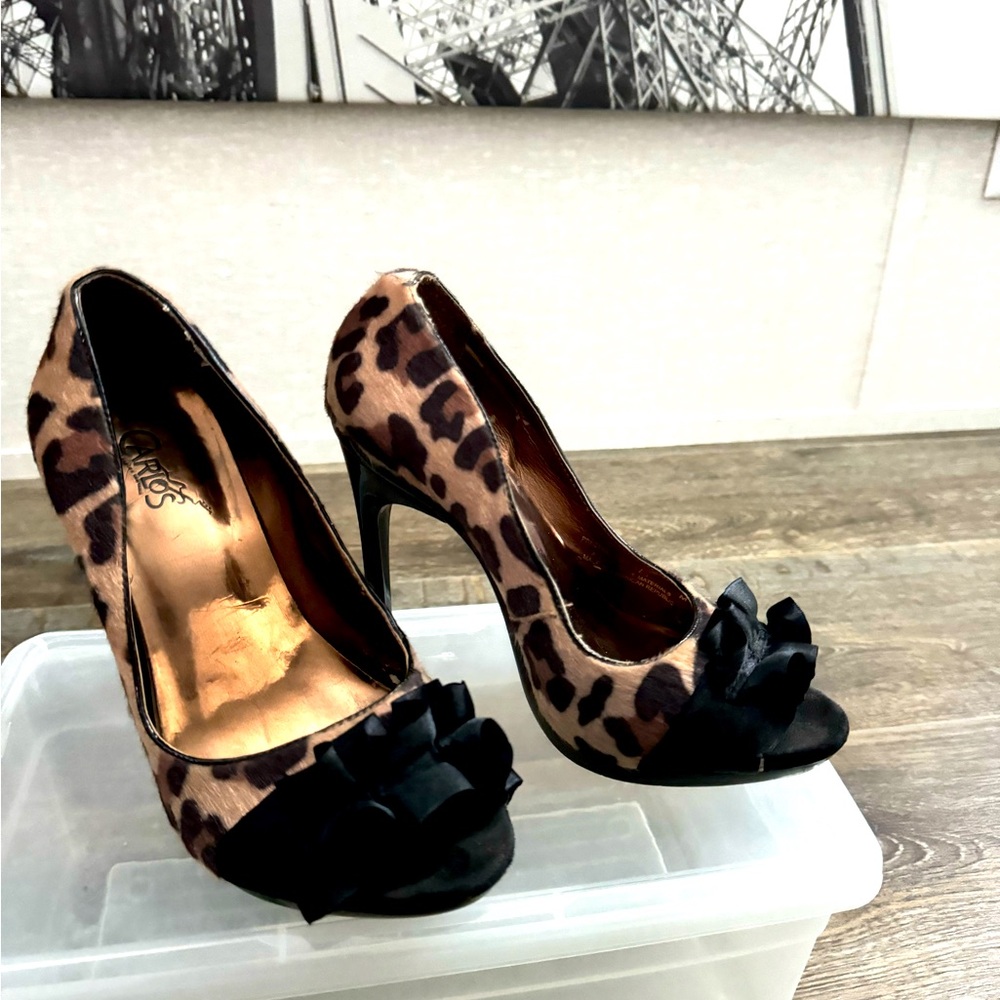 Carlos Santana high heels
